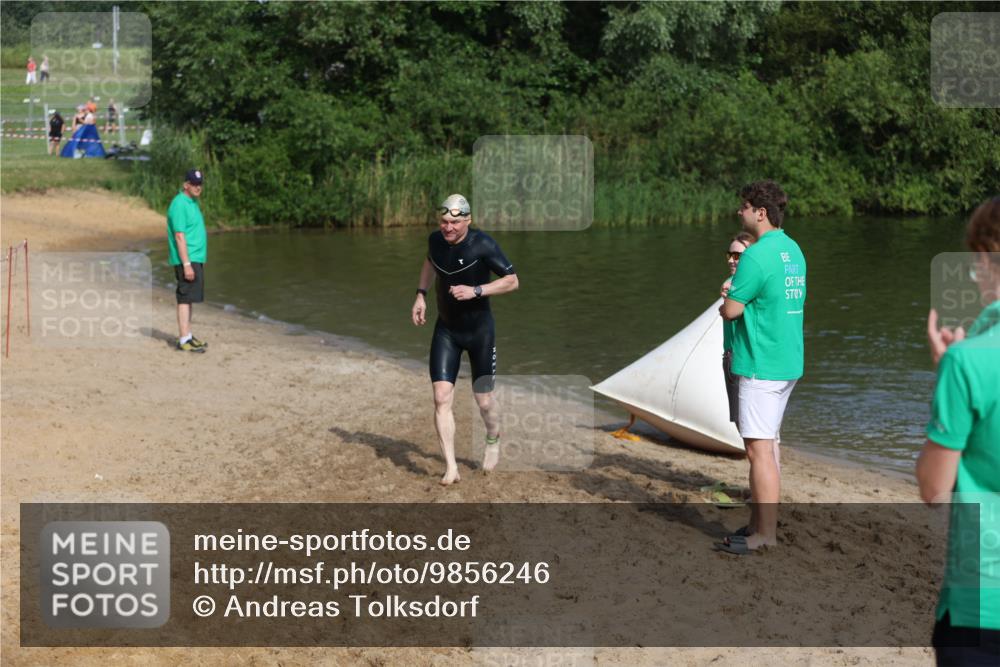 21.06.2026 - 29. Vierlanden-Triathlon Andreas Tolksdorf http://msf.ph/oto/9856246 21.06.2026 08:56:00 Schwimmen 138 meine-sportfotos.de