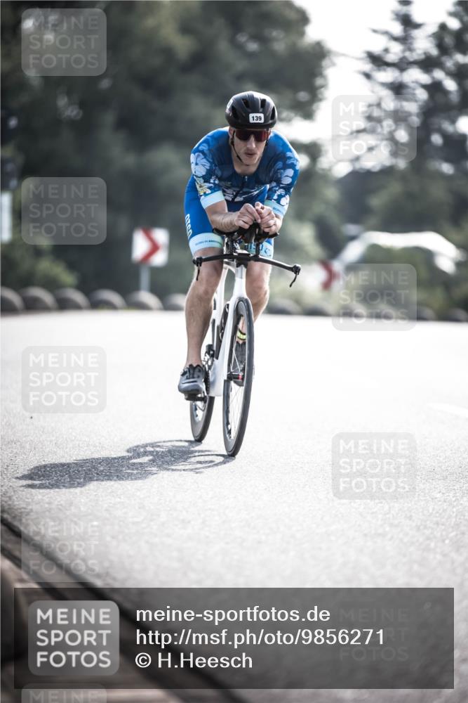 21.06.2026 - 29. Vierlanden-Triathlon H.Heesch http://msf.ph/oto/9856271 21.06.2026 08:59:29 Radfahren 139 meine-sportfotos.de