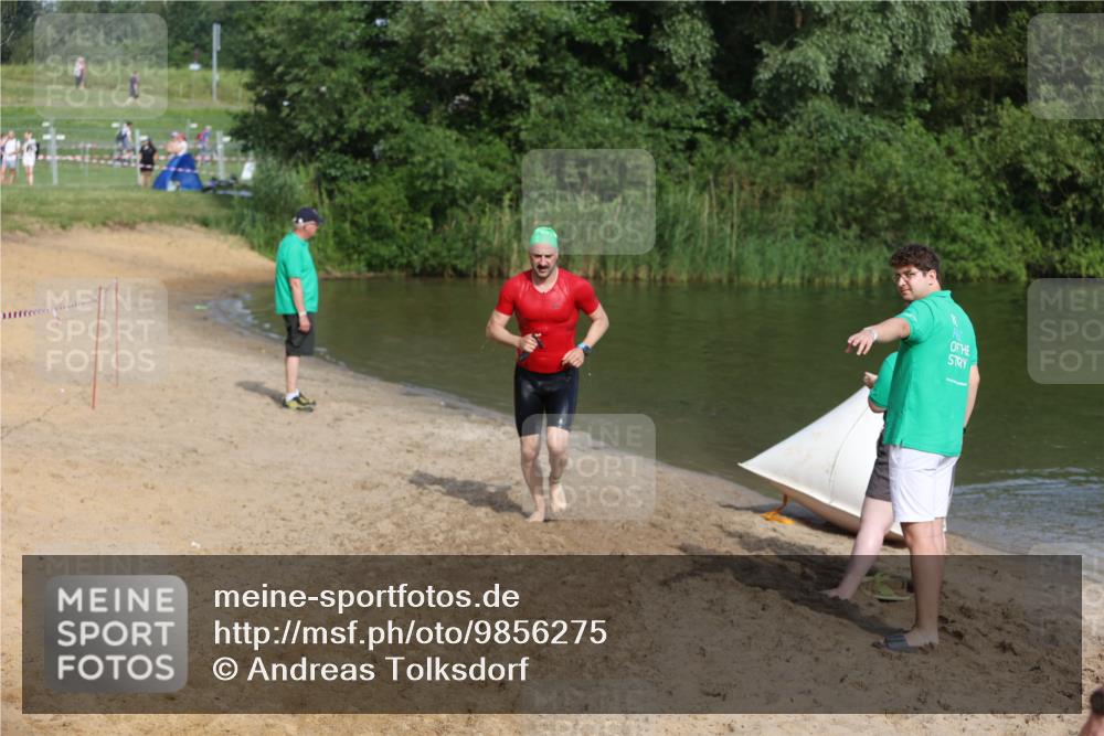 21.06.2026 - 29. Vierlanden-Triathlon Andreas Tolksdorf http://msf.ph/oto/9856275 21.06.2026 08:56:17 Schwimmen 121 meine-sportfotos.de