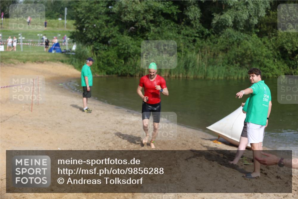 21.06.2026 - 29. Vierlanden-Triathlon Andreas Tolksdorf http://msf.ph/oto/9856288 21.06.2026 08:56:17 Schwimmen 121 meine-sportfotos.de