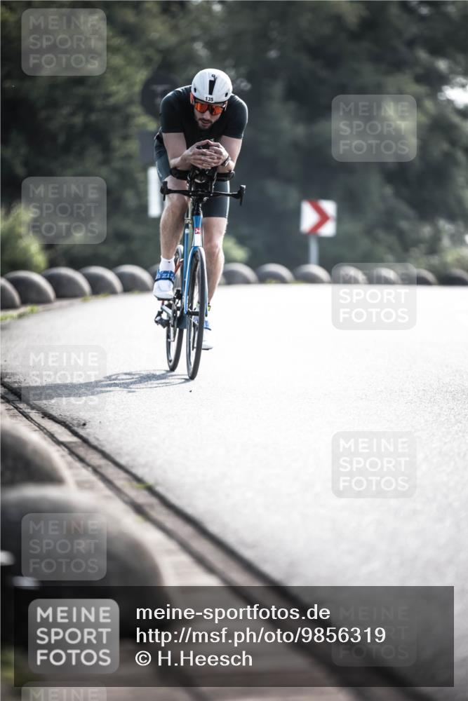 21.06.2026 - 29. Vierlanden-Triathlon H.Heesch http://msf.ph/oto/9856319 21.06.2026 08:59:48 Radfahren 135 meine-sportfotos.de