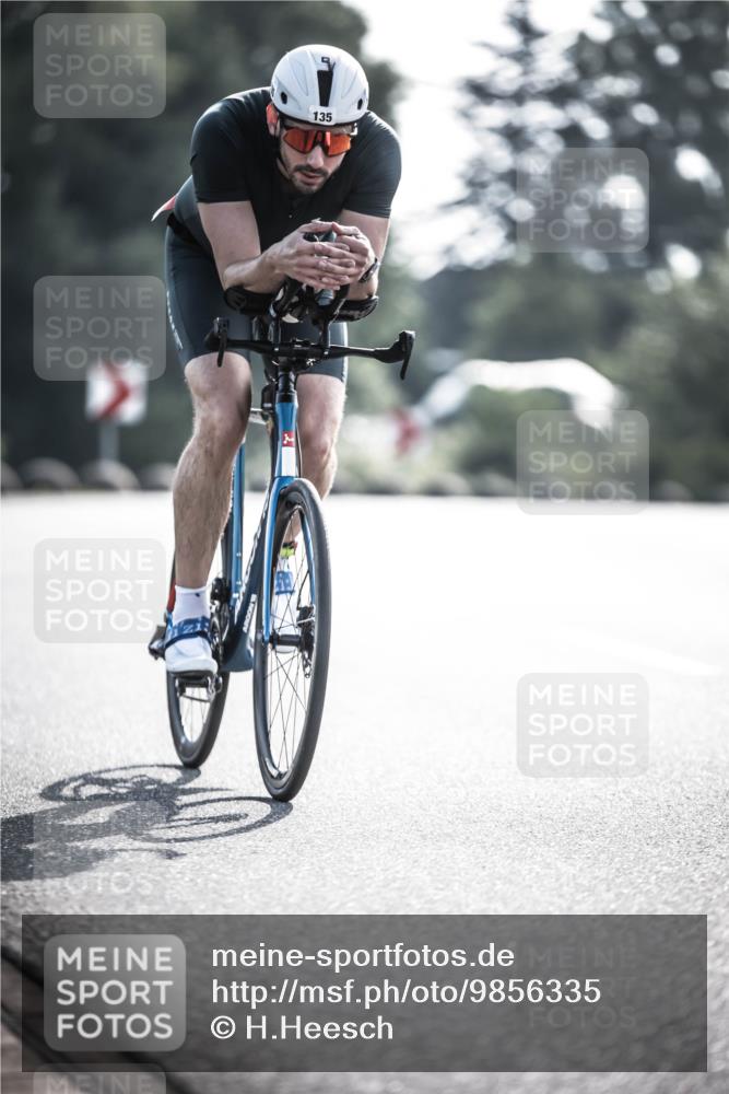 21.06.2026 - 29. Vierlanden-Triathlon H.Heesch http://msf.ph/oto/9856335 21.06.2026 08:59:49 Radfahren 135 meine-sportfotos.de