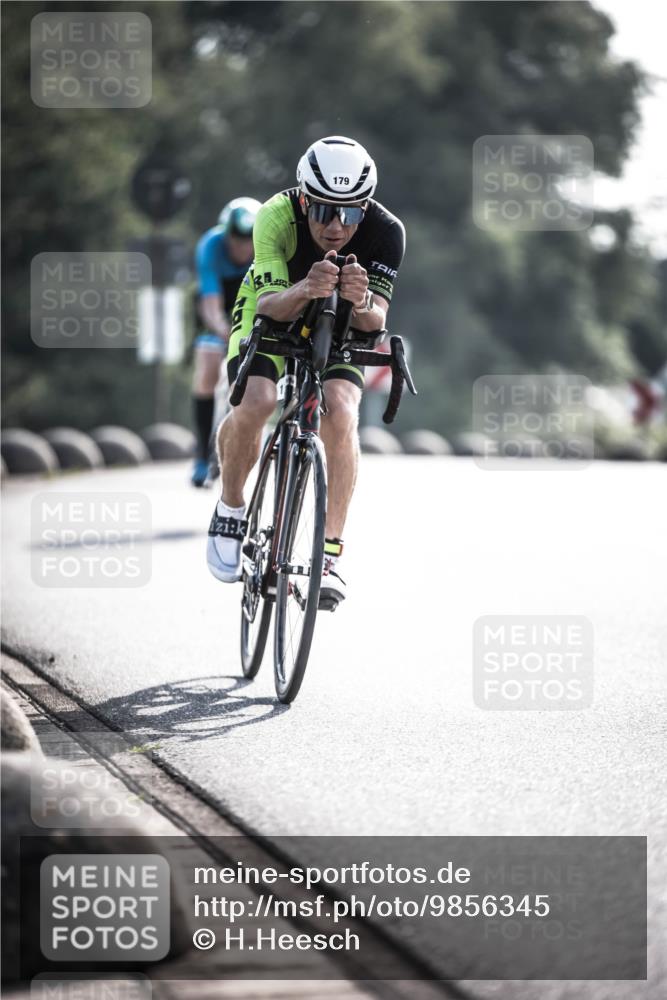 21.06.2026 - 29. Vierlanden-Triathlon H.Heesch http://msf.ph/oto/9856345 21.06.2026 09:00:17 Radfahren 163, 179, 180 meine-sportfotos.de
