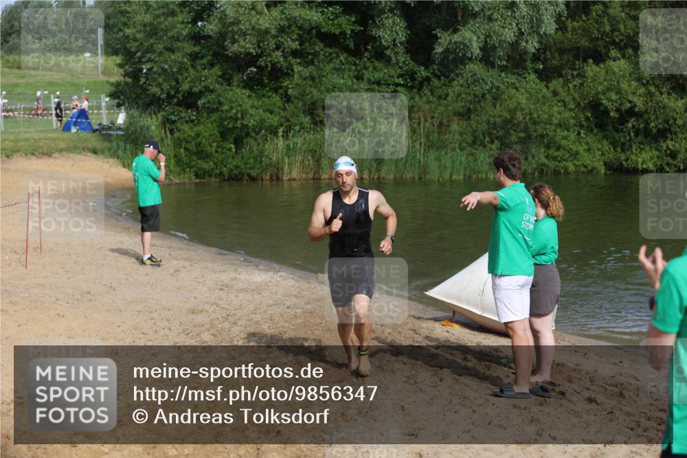 21.06.2026 - 29. Vierlanden-Triathlon Andreas Tolksdorf http://msf.ph/oto/9856347 21.06.2026 08:56:36 Schwimmen 123 meine-sportfotos.de