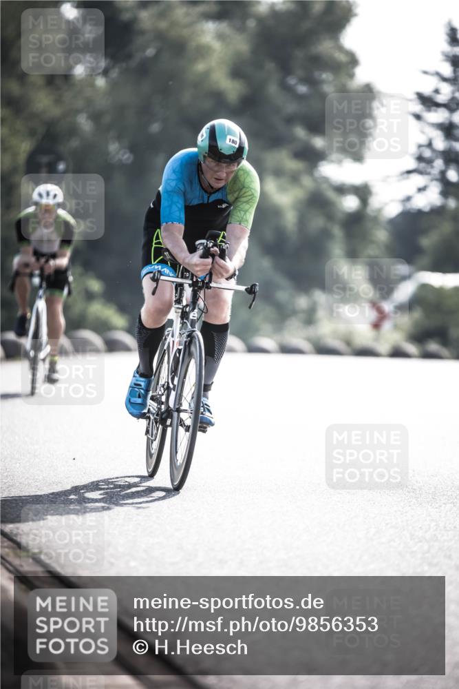 21.06.2026 - 29. Vierlanden-Triathlon H.Heesch http://msf.ph/oto/9856353 21.06.2026 09:00:18 Radfahren 163, 179, 180 meine-sportfotos.de