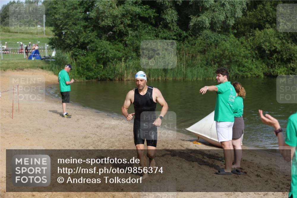 21.06.2026 - 29. Vierlanden-Triathlon Andreas Tolksdorf http://msf.ph/oto/9856374 21.06.2026 08:56:36 Schwimmen 123 meine-sportfotos.de
