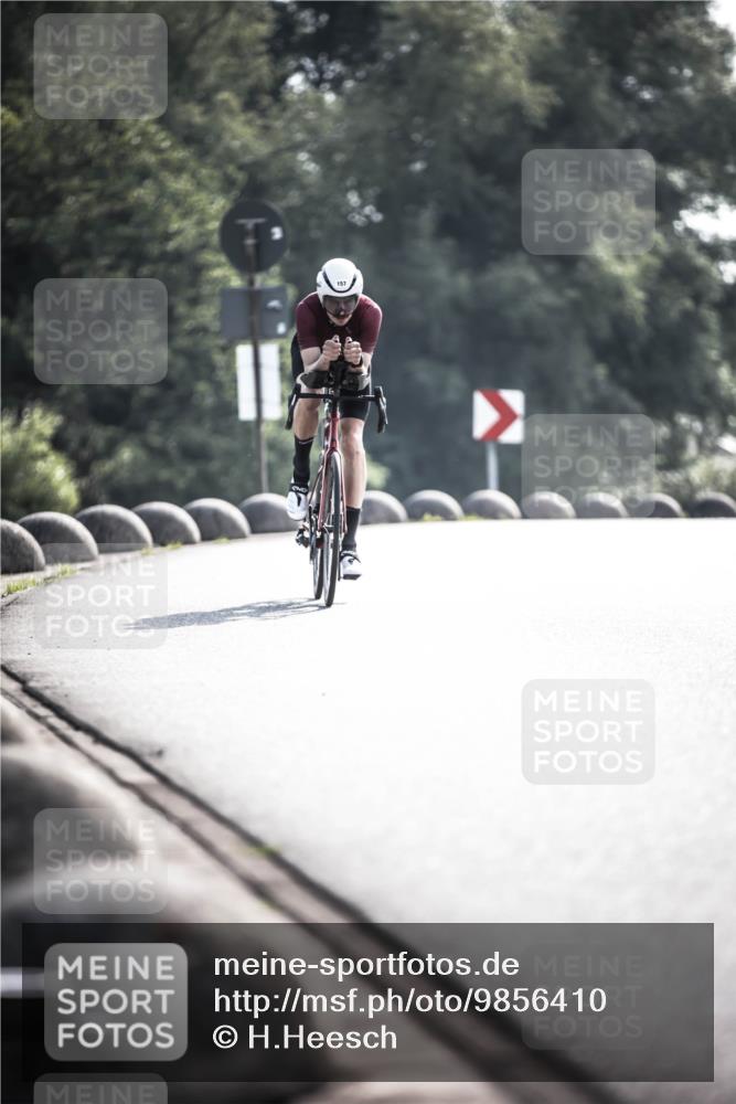 21.06.2026 - 29. Vierlanden-Triathlon H.Heesch http://msf.ph/oto/9856410 21.06.2026 09:00:47 Radfahren 157 meine-sportfotos.de