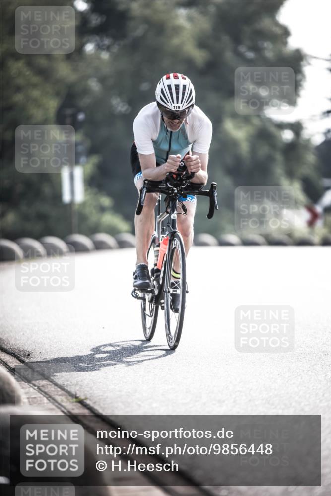 21.06.2026 - 29. Vierlanden-Triathlon H.Heesch http://msf.ph/oto/9856448 21.06.2026 09:00:57 Radfahren 115 meine-sportfotos.de