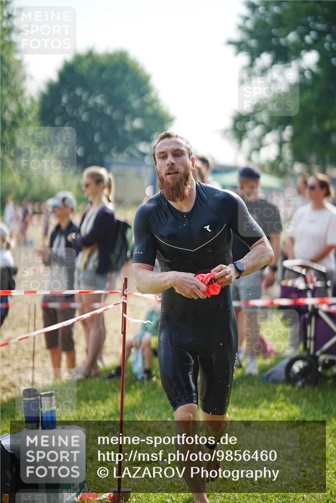 21.06.2026 - 29. Vierlanden-Triathlon LAZAROV Photography http://msf.ph/oto/9856460 21.06.2026 08:33:41 Schwimmen 9, 111 meine-sportfotos.de