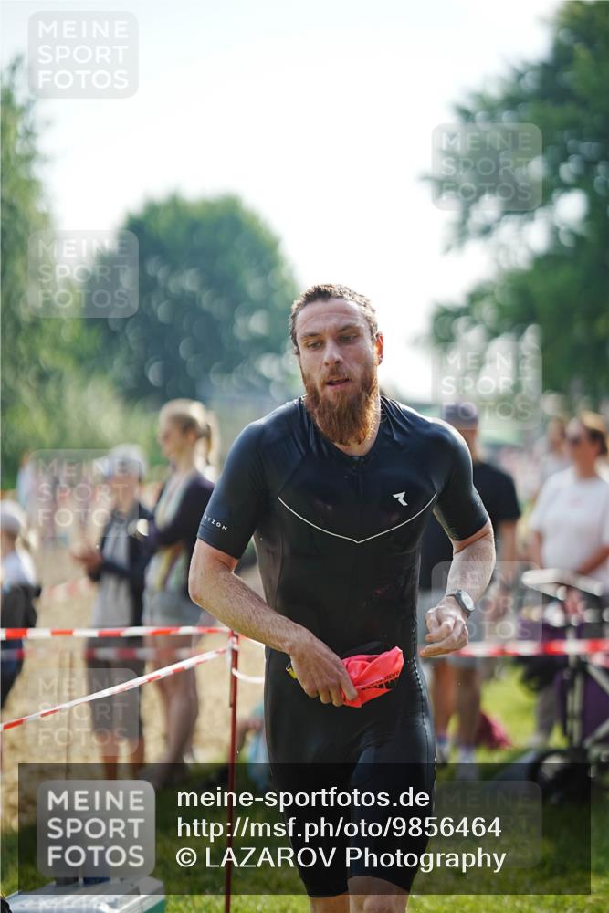 21.06.2026 - 29. Vierlanden-Triathlon LAZAROV Photography http://msf.ph/oto/9856464 21.06.2026 08:33:41 Schwimmen 9, 111 meine-sportfotos.de