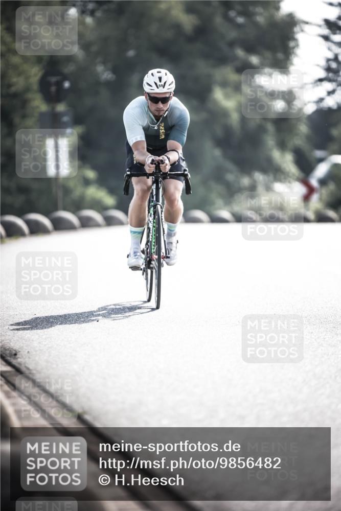 21.06.2026 - 29. Vierlanden-Triathlon H.Heesch http://msf.ph/oto/9856482 21.06.2026 09:01:10 Radfahren 59 meine-sportfotos.de