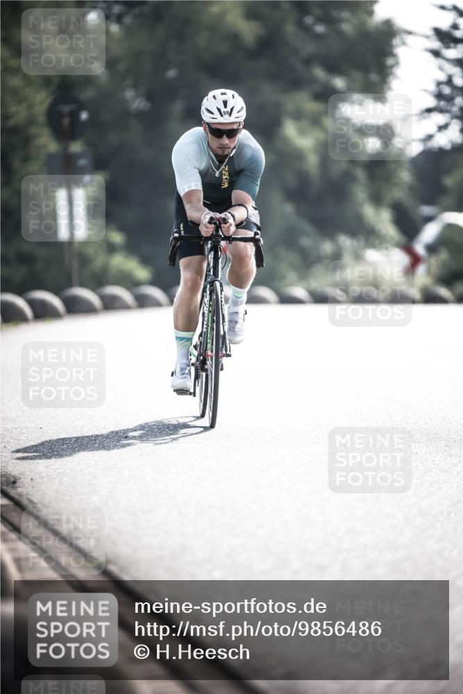 21.06.2026 - 29. Vierlanden-Triathlon H.Heesch http://msf.ph/oto/9856486 21.06.2026 09:01:10 Radfahren 59 meine-sportfotos.de