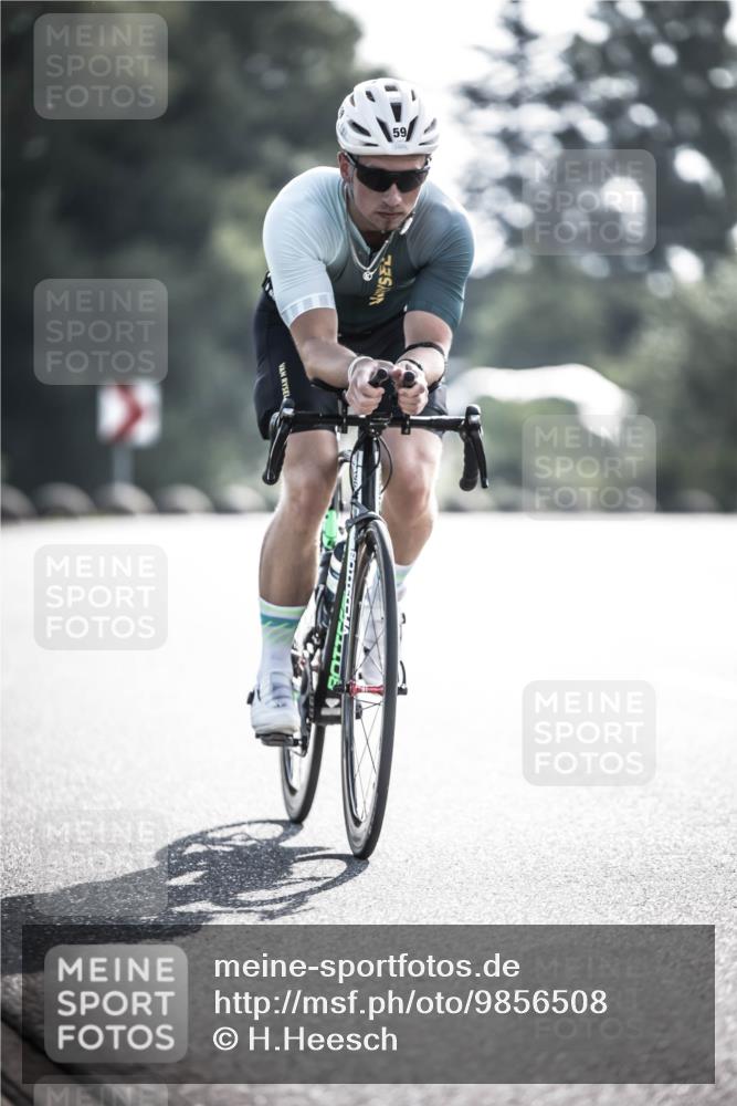 21.06.2026 - 29. Vierlanden-Triathlon H.Heesch http://msf.ph/oto/9856508 21.06.2026 09:01:11 Radfahren 59 meine-sportfotos.de