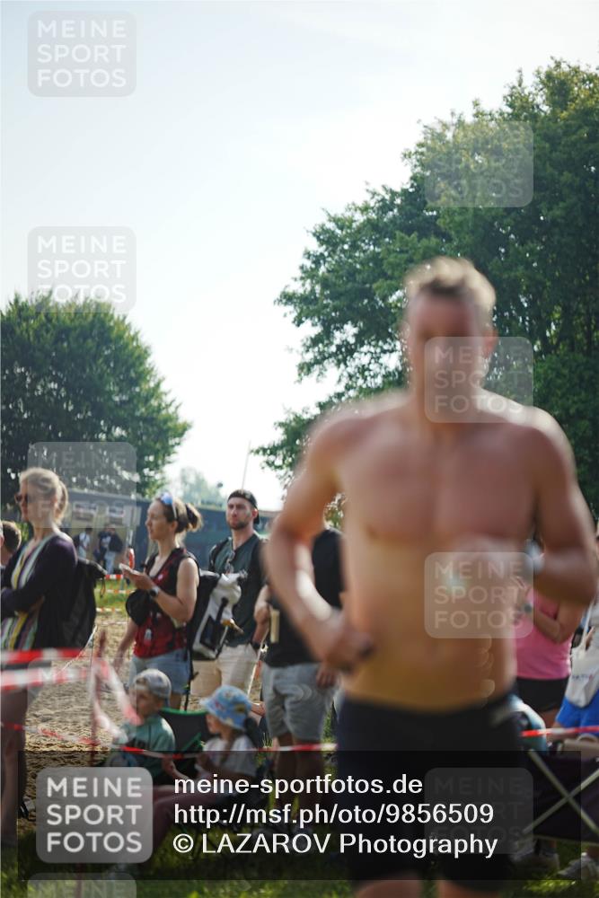 21.06.2026 - 29. Vierlanden-Triathlon LAZAROV Photography http://msf.ph/oto/9856509 21.06.2026 08:36:48 Schwimmen 207, 211 meine-sportfotos.de