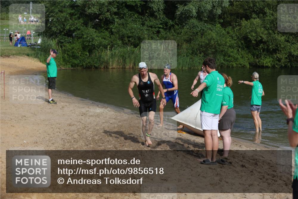 21.06.2026 - 29. Vierlanden-Triathlon Andreas Tolksdorf http://msf.ph/oto/9856518 21.06.2026 08:58:13 Schwimmen 8, 158 meine-sportfotos.de