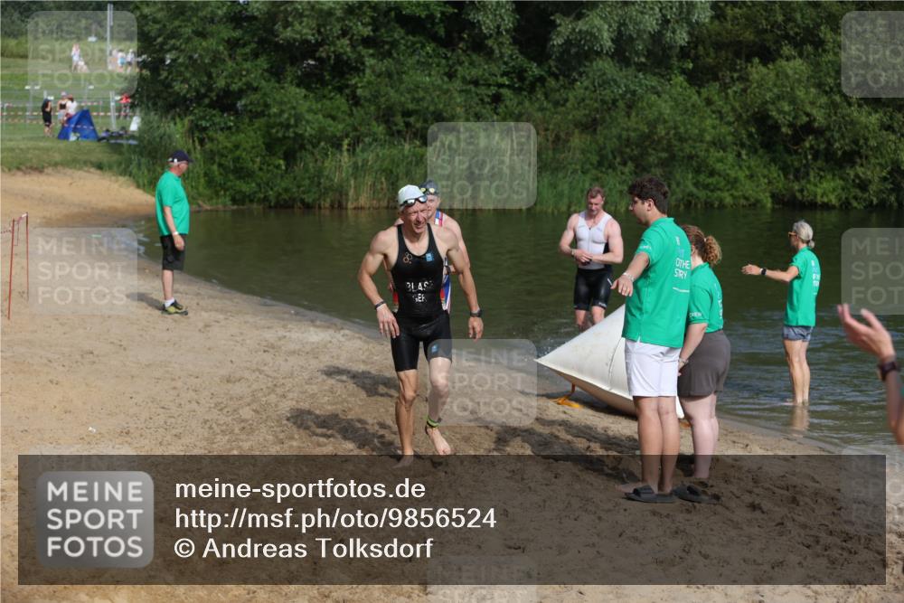 21.06.2026 - 29. Vierlanden-Triathlon Andreas Tolksdorf http://msf.ph/oto/9856524 21.06.2026 08:58:14 Schwimmen 8, 158 meine-sportfotos.de