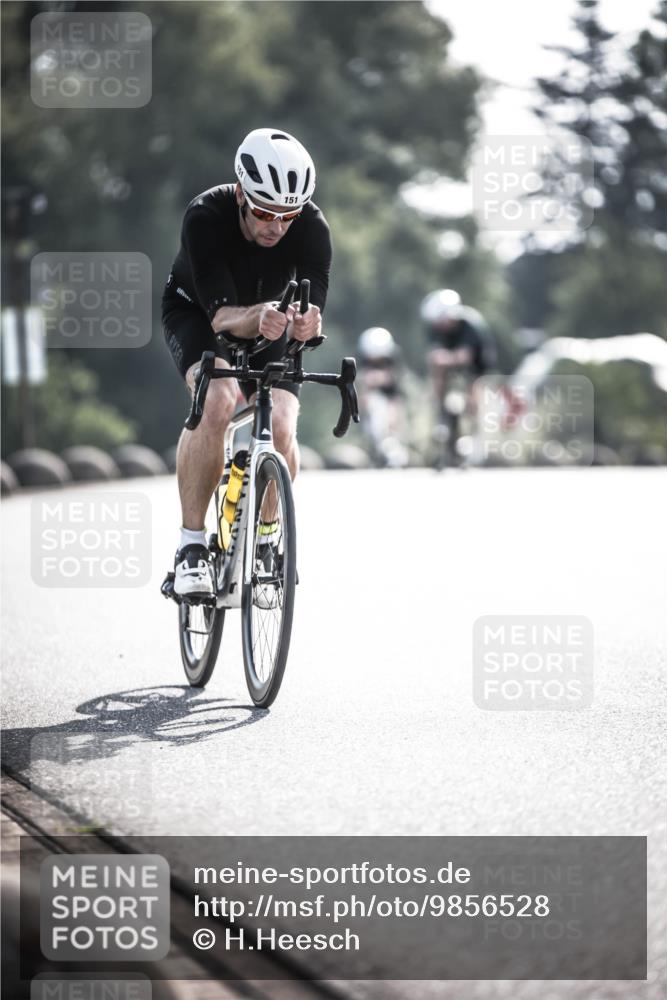 21.06.2026 - 29. Vierlanden-Triathlon H.Heesch http://msf.ph/oto/9856528 21.06.2026 09:01:25 Radfahren 80, 101, 151 meine-sportfotos.de