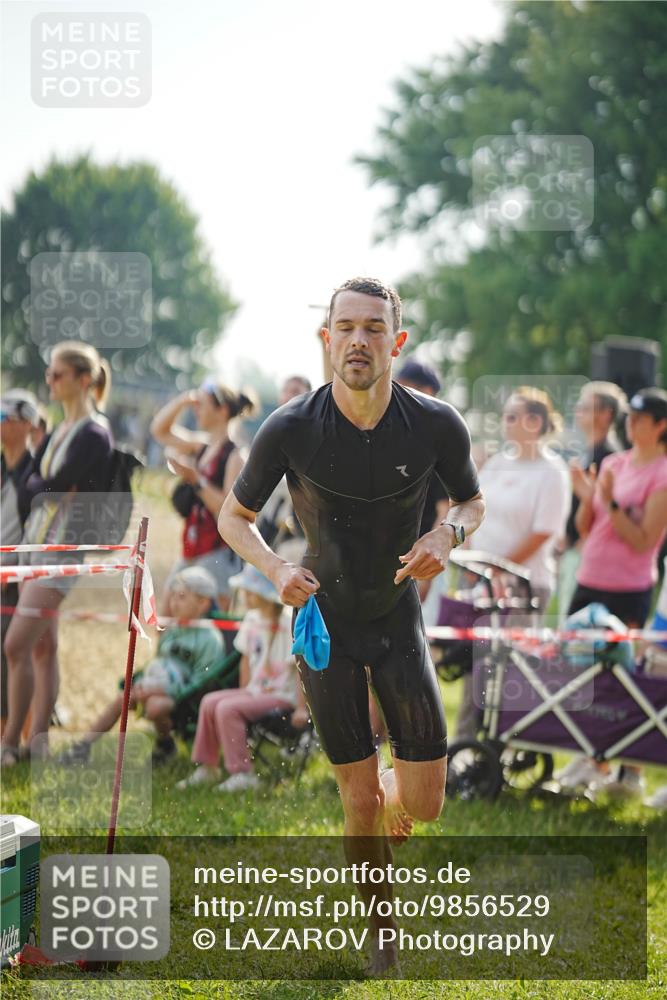 21.06.2026 - 29. Vierlanden-Triathlon LAZAROV Photography http://msf.ph/oto/9856529 21.06.2026 08:37:13 Schwimmen 24, 30, 63 meine-sportfotos.de