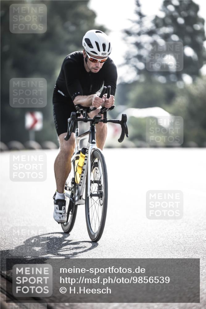 21.06.2026 - 29. Vierlanden-Triathlon H.Heesch http://msf.ph/oto/9856539 21.06.2026 09:01:25 Radfahren 80, 101, 151 meine-sportfotos.de