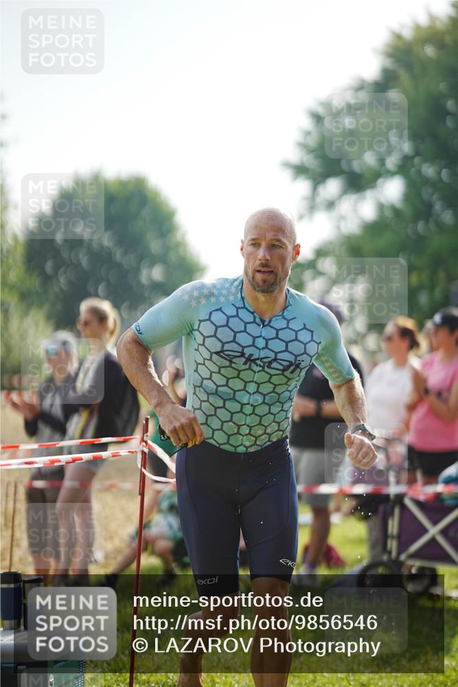 21.06.2026 - 29. Vierlanden-Triathlon LAZAROV Photography http://msf.ph/oto/9856546 21.06.2026 08:37:29 Schwimmen 46, 107 meine-sportfotos.de