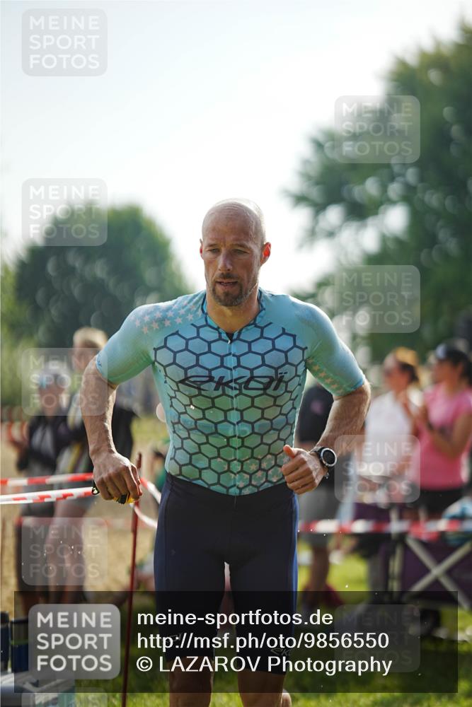21.06.2026 - 29. Vierlanden-Triathlon LAZAROV Photography http://msf.ph/oto/9856550 21.06.2026 08:37:30 Schwimmen 46, 107, 127 meine-sportfotos.de