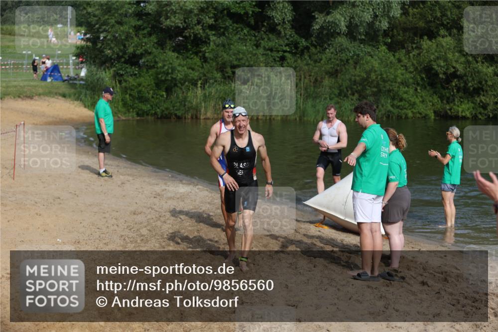 21.06.2026 - 29. Vierlanden-Triathlon Andreas Tolksdorf http://msf.ph/oto/9856560 21.06.2026 08:58:15 Schwimmen 8, 137, 158 meine-sportfotos.de