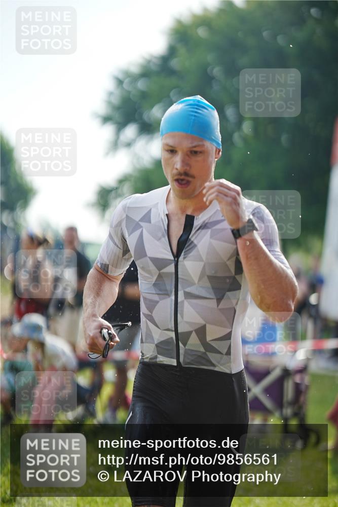 21.06.2026 - 29. Vierlanden-Triathlon LAZAROV Photography http://msf.ph/oto/9856561 21.06.2026 08:37:34 Schwimmen 31, 46, 107, 127 meine-sportfotos.de