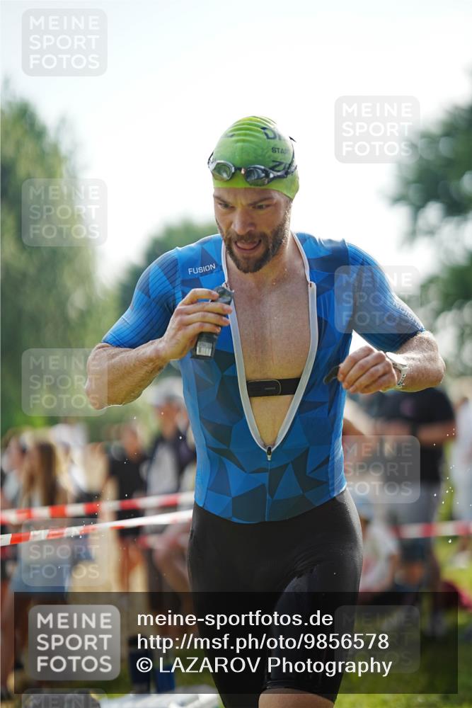 21.06.2026 - 29. Vierlanden-Triathlon LAZAROV Photography http://msf.ph/oto/9856578 21.06.2026 08:37:46 Schwimmen 36 meine-sportfotos.de