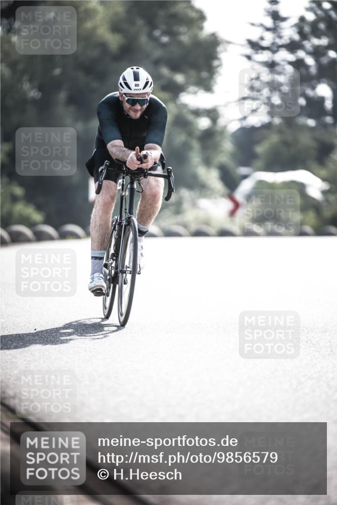 21.06.2026 - 29. Vierlanden-Triathlon H.Heesch http://msf.ph/oto/9856579 21.06.2026 09:01:28 Radfahren 80, 101, 151 meine-sportfotos.de