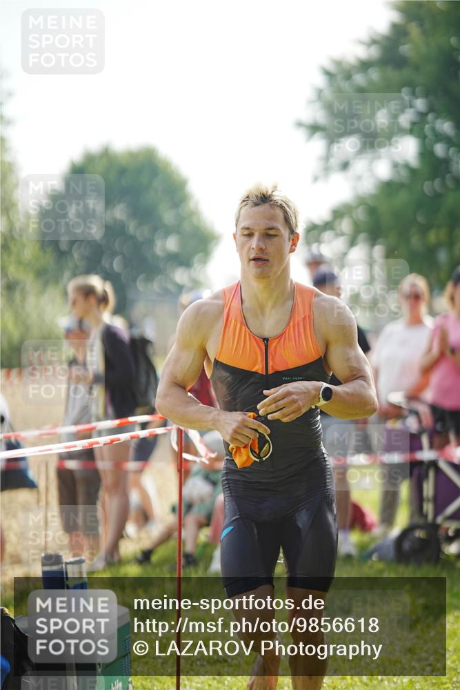 21.06.2026 - 29. Vierlanden-Triathlon LAZAROV Photography http://msf.ph/oto/9856618 21.06.2026 08:39:42 Schwimmen 3, 106 meine-sportfotos.de