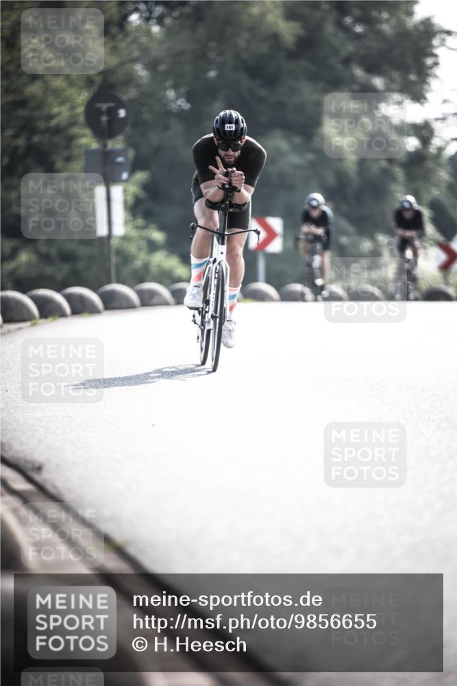 21.06.2026 - 29. Vierlanden-Triathlon H.Heesch http://msf.ph/oto/9856655 21.06.2026 09:01:38 Radfahren 5, 100, 161 meine-sportfotos.de