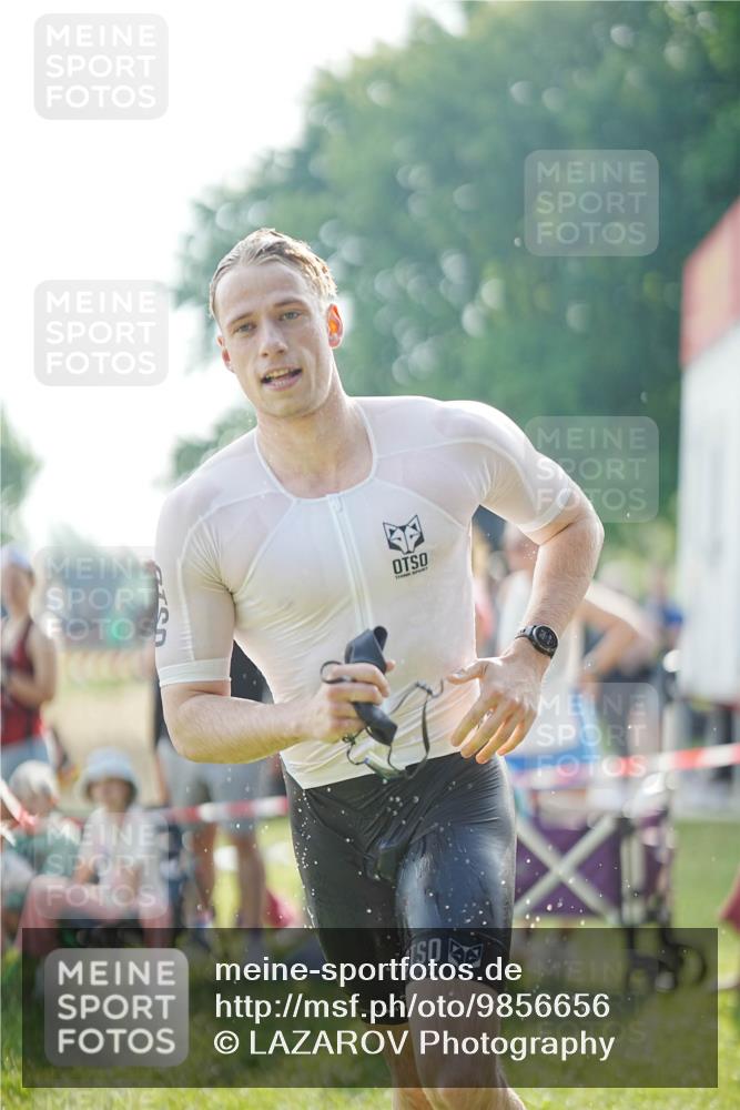 21.06.2026 - 29. Vierlanden-Triathlon LAZAROV Photography http://msf.ph/oto/9856656 21.06.2026 08:40:05 Schwimmen 7, 103 meine-sportfotos.de