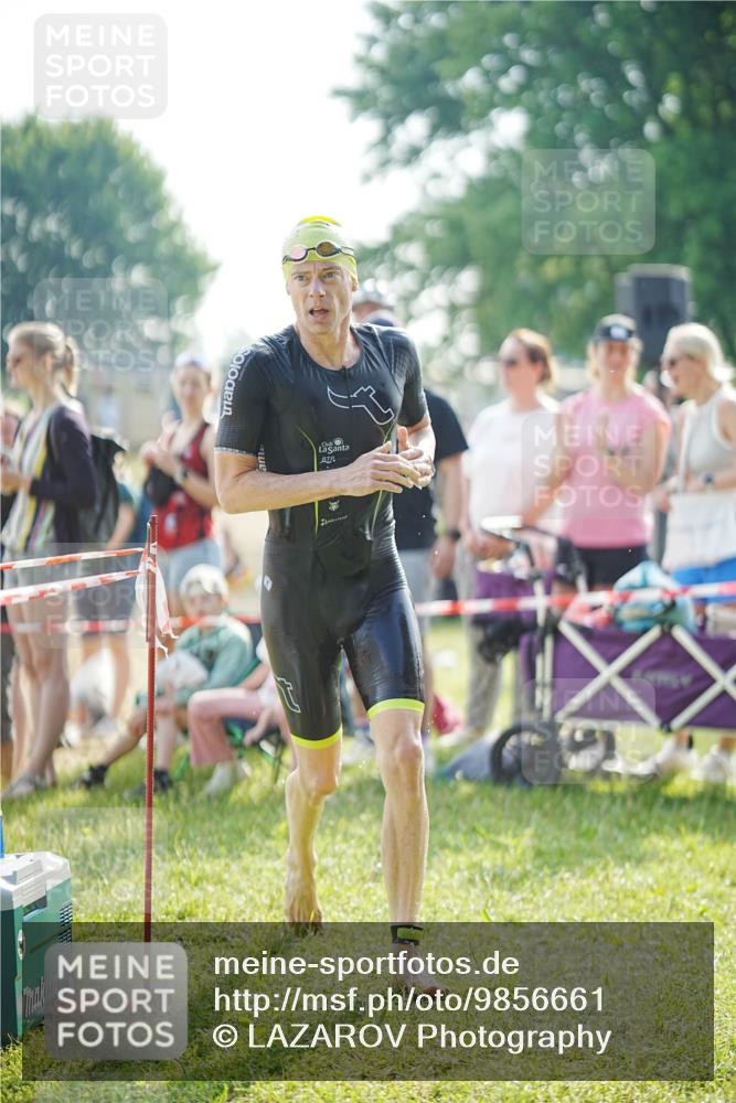 21.06.2026 - 29. Vierlanden-Triathlon LAZAROV Photography http://msf.ph/oto/9856661 21.06.2026 08:40:09 Schwimmen 7, 21 meine-sportfotos.de