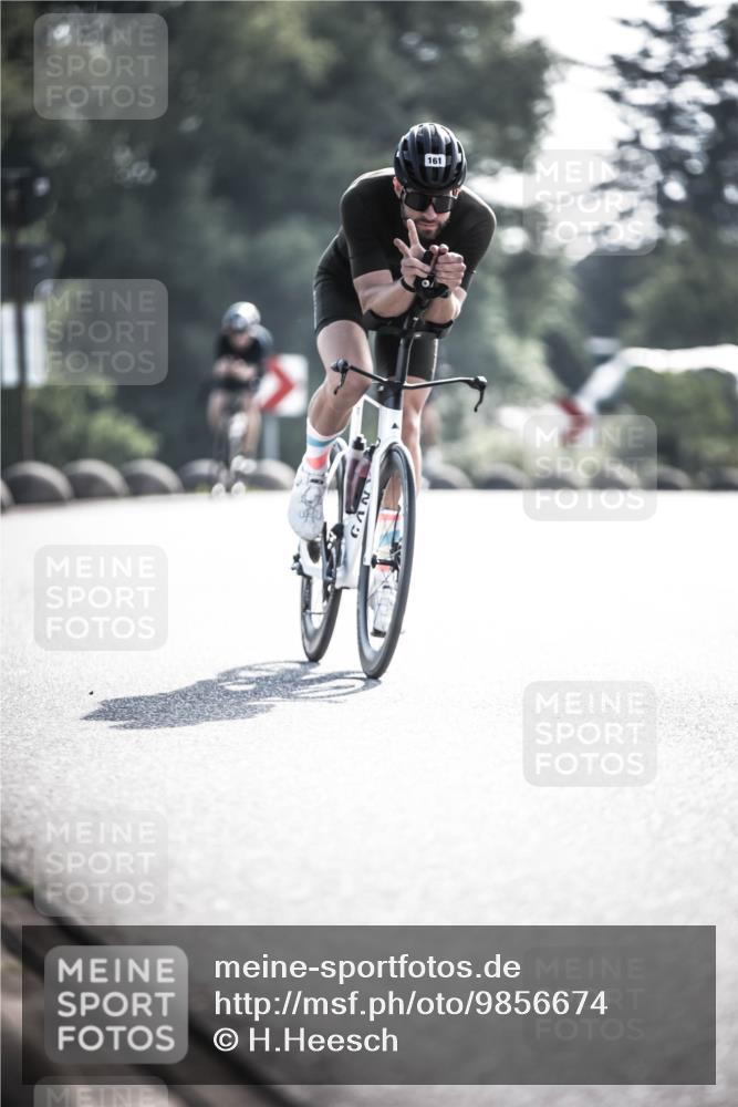 21.06.2026 - 29. Vierlanden-Triathlon H.Heesch http://msf.ph/oto/9856674 21.06.2026 09:01:38 Radfahren 5, 100, 161 meine-sportfotos.de
