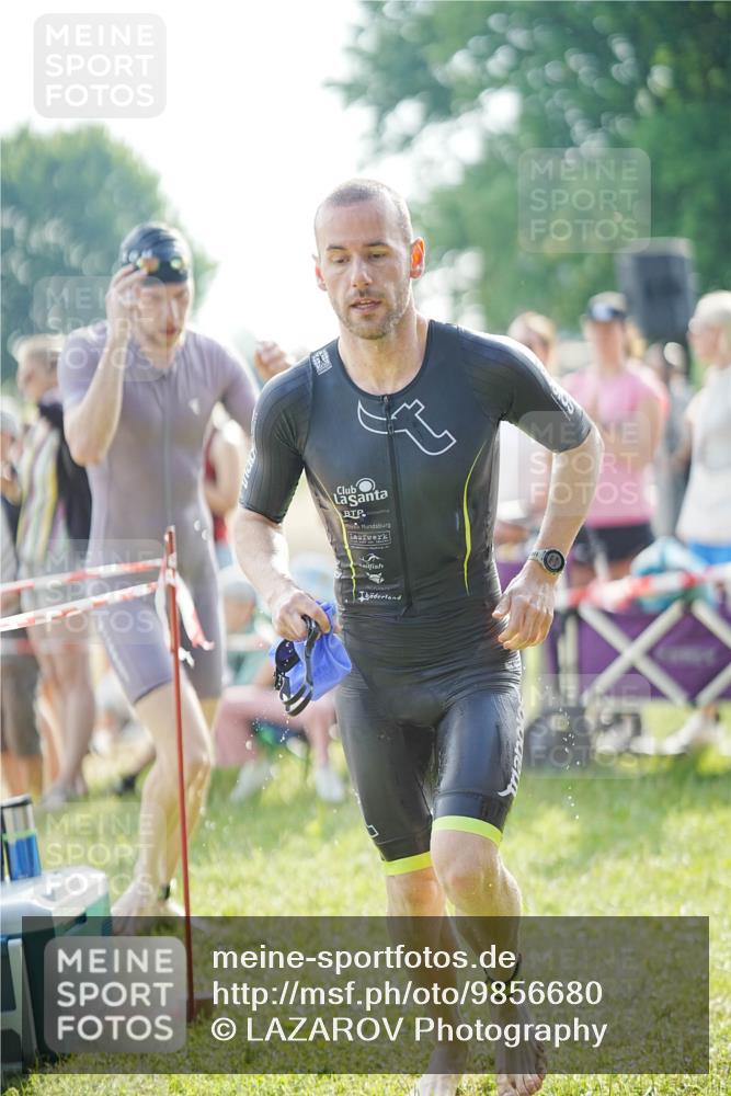 21.06.2026 - 29. Vierlanden-Triathlon LAZAROV Photography http://msf.ph/oto/9856680 21.06.2026 08:40:14 Schwimmen 7, 21, 55, 78, 109 meine-sportfotos.de