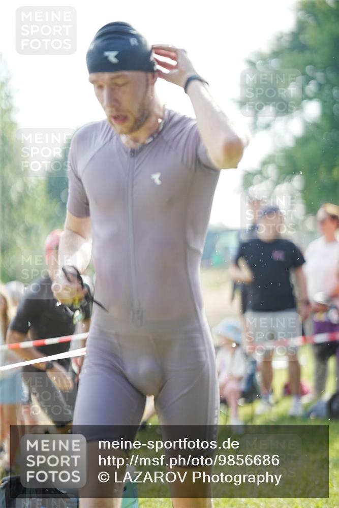 21.06.2026 - 29. Vierlanden-Triathlon LAZAROV Photography http://msf.ph/oto/9856686 21.06.2026 08:40:16 Schwimmen 21, 55, 78, 109 meine-sportfotos.de