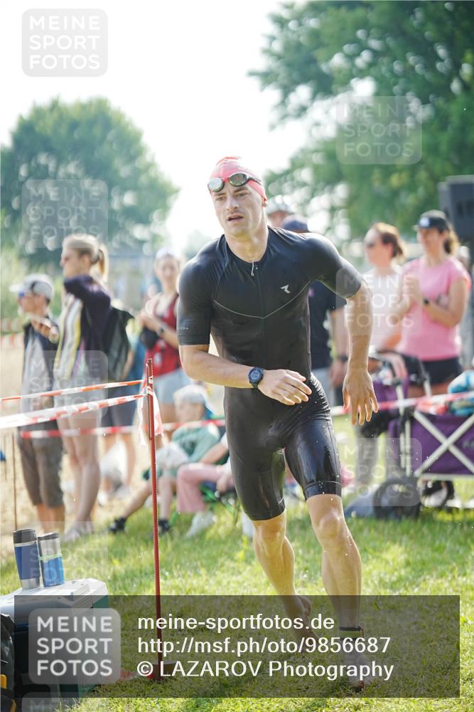 21.06.2026 - 29. Vierlanden-Triathlon LAZAROV Photography http://msf.ph/oto/9856687 21.06.2026 08:40:17 Schwimmen 21, 55, 78, 109 meine-sportfotos.de