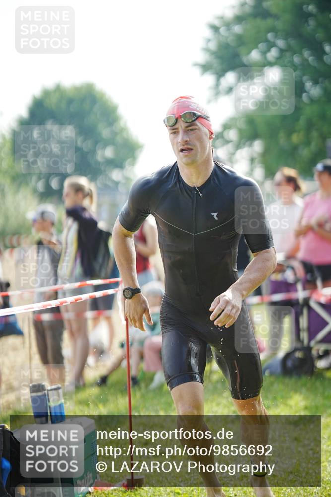 21.06.2026 - 29. Vierlanden-Triathlon LAZAROV Photography http://msf.ph/oto/9856692 21.06.2026 08:40:17 Schwimmen 21, 55, 78, 109 meine-sportfotos.de
