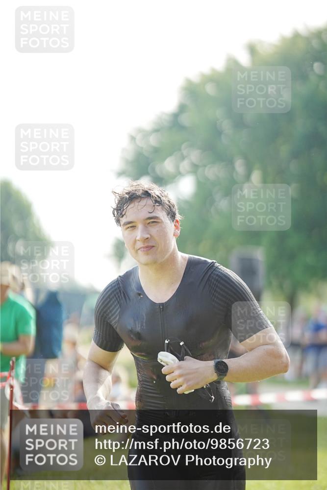 21.06.2026 - 29. Vierlanden-Triathlon LAZAROV Photography http://msf.ph/oto/9856723 21.06.2026 08:49:25 Schwimmen 54, 86 meine-sportfotos.de