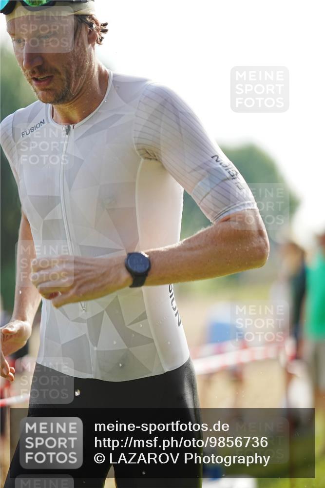 21.06.2026 - 29. Vierlanden-Triathlon LAZAROV Photography http://msf.ph/oto/9856736 21.06.2026 08:49:39 Schwimmen 187 meine-sportfotos.de