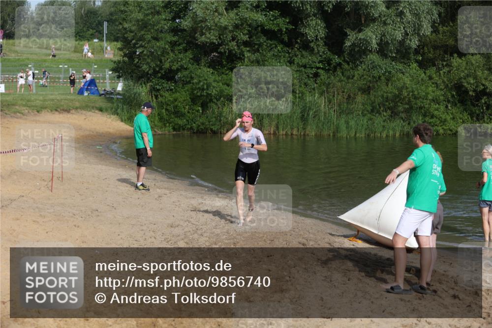 21.06.2026 - 29. Vierlanden-Triathlon Andreas Tolksdorf http://msf.ph/oto/9856740 21.06.2026 08:58:44 Schwimmen 275 meine-sportfotos.de