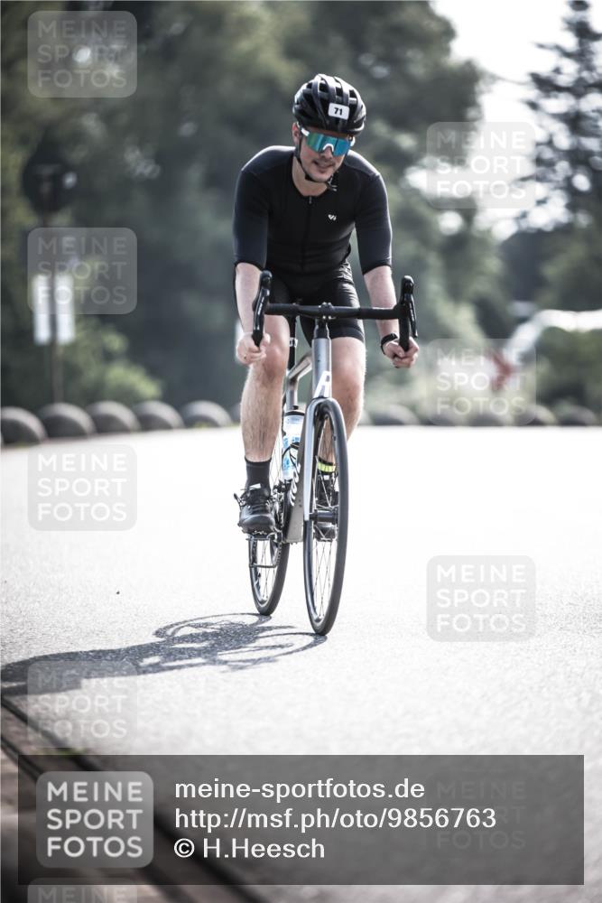 21.06.2026 - 29. Vierlanden-Triathlon H.Heesch http://msf.ph/oto/9856763 21.06.2026 09:01:53 Radfahren 71 meine-sportfotos.de