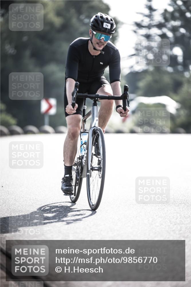 21.06.2026 - 29. Vierlanden-Triathlon H.Heesch http://msf.ph/oto/9856770 21.06.2026 09:01:54 Radfahren 71 meine-sportfotos.de