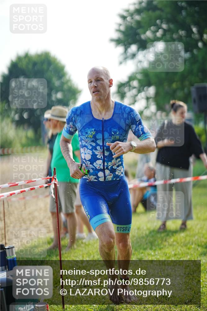 21.06.2026 - 29. Vierlanden-Triathlon LAZAROV Photography http://msf.ph/oto/9856773 21.06.2026 08:50:17 Schwimmen 52, 139 meine-sportfotos.de