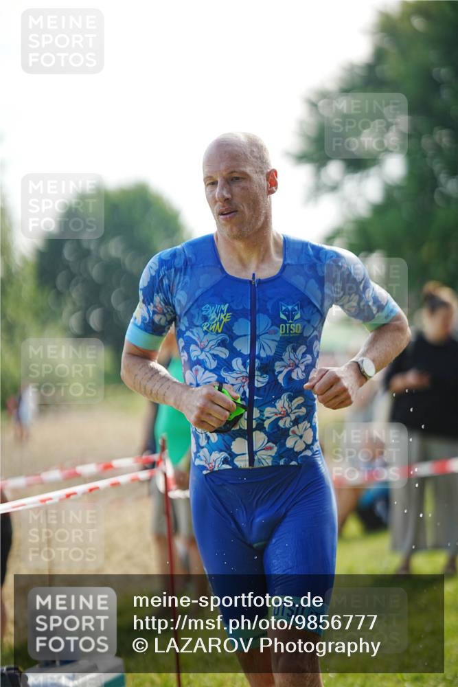 21.06.2026 - 29. Vierlanden-Triathlon LAZAROV Photography http://msf.ph/oto/9856777 21.06.2026 08:50:18 Schwimmen 52, 139 meine-sportfotos.de