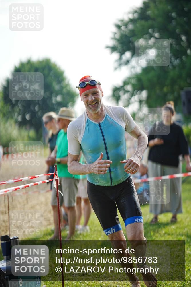 21.06.2026 - 29. Vierlanden-Triathlon LAZAROV Photography http://msf.ph/oto/9856783 21.06.2026 08:50:23 Schwimmen 115, 139 meine-sportfotos.de