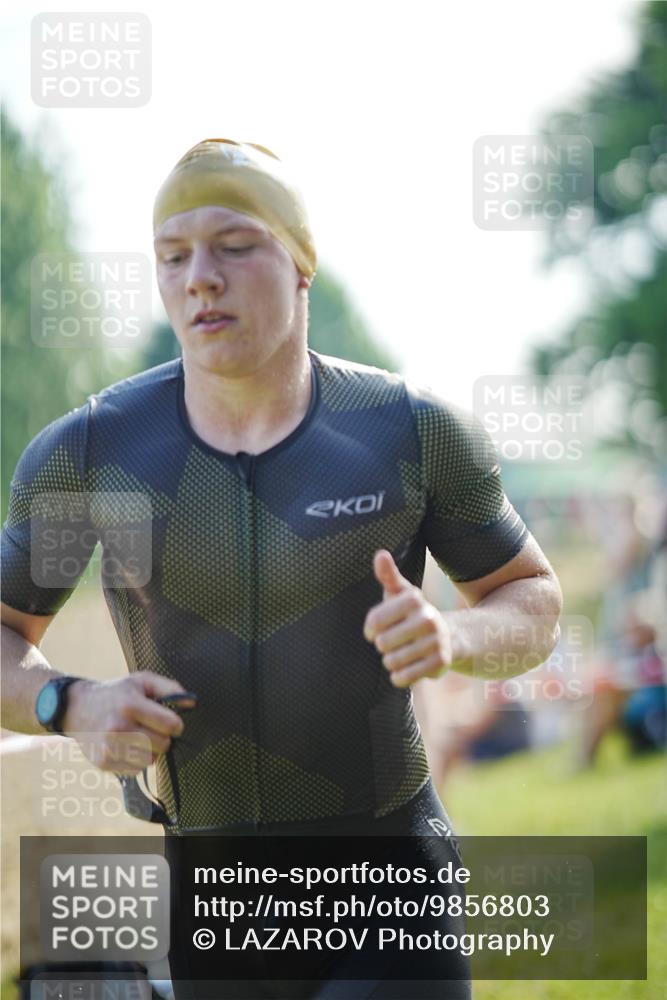 21.06.2026 - 29. Vierlanden-Triathlon LAZAROV Photography http://msf.ph/oto/9856803 21.06.2026 08:50:43 Schwimmen 101 meine-sportfotos.de