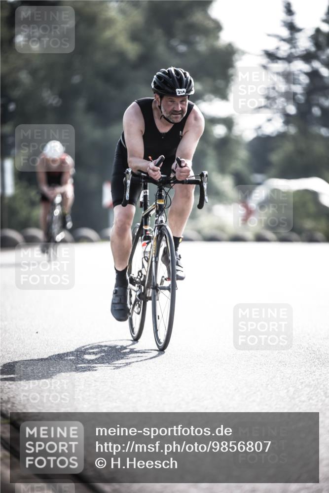 21.06.2026 - 29. Vierlanden-Triathlon H.Heesch http://msf.ph/oto/9856807 21.06.2026 09:02:02 Radfahren 204, 1353 meine-sportfotos.de