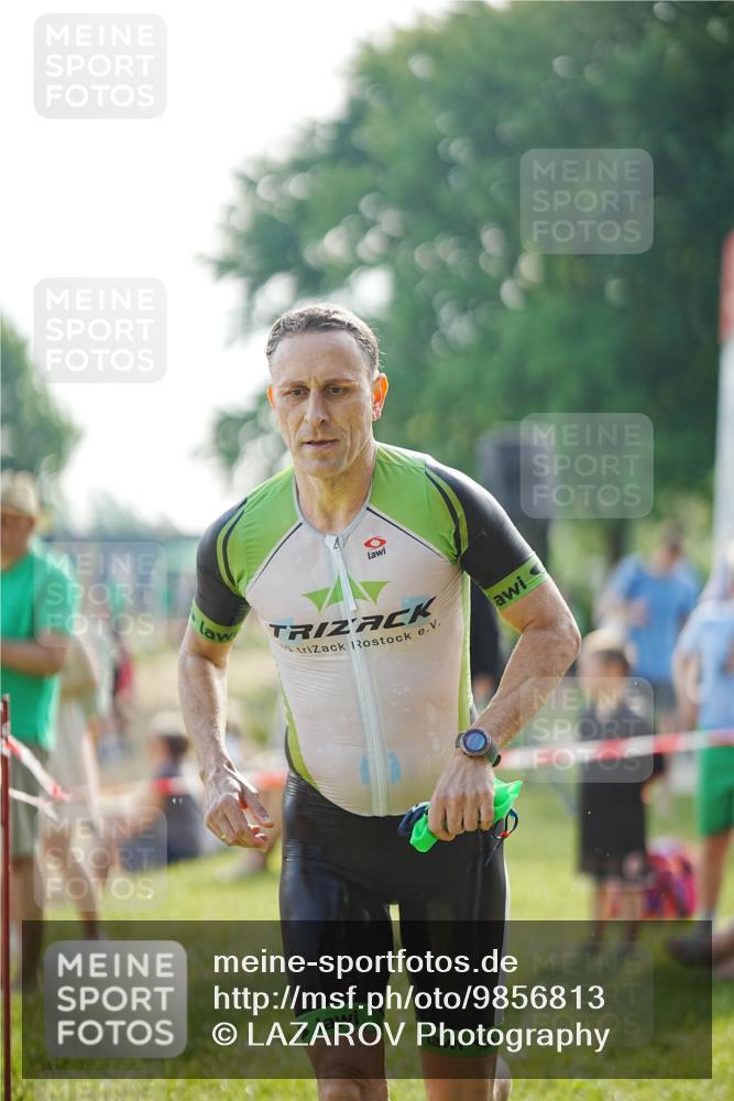 21.06.2026 - 29. Vierlanden-Triathlon LAZAROV Photography http://msf.ph/oto/9856813 21.06.2026 08:50:50 Schwimmen 101, 163 meine-sportfotos.de