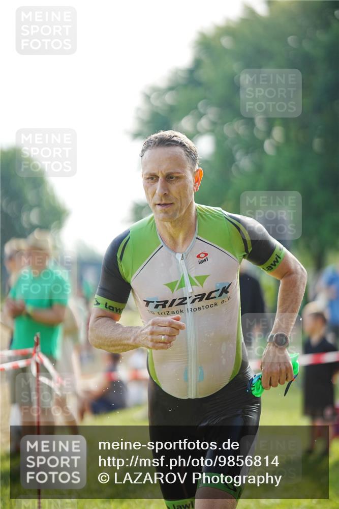 21.06.2026 - 29. Vierlanden-Triathlon LAZAROV Photography http://msf.ph/oto/9856814 21.06.2026 08:50:51 Schwimmen 101, 163 meine-sportfotos.de
